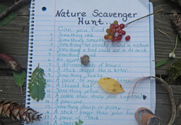 Nature Scavenger Hunt list of 23 items